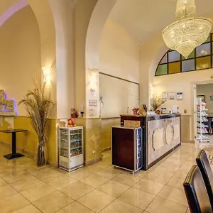 ** Hotel Maryelen Itália