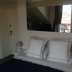 Apartment Pied A Terre With Terrazza In Center, Mailand